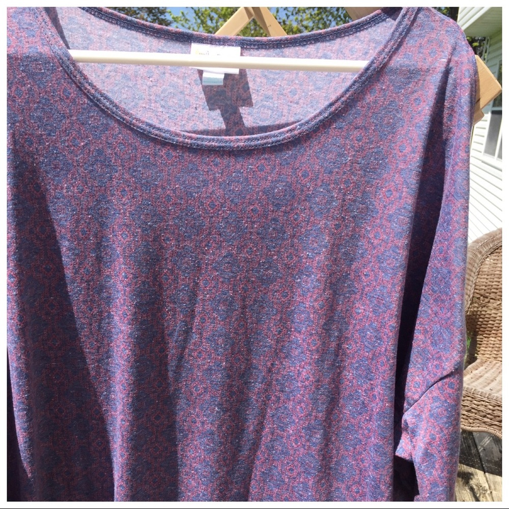 NWT Lularoe 2XL Irma red and blue pattern